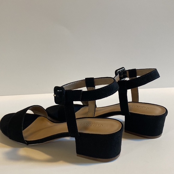 ✨BRAND NEW✨ OLD NAVY BLACK FAUX SUEDE SANDALS WITH SHORT HEEL - Picture 8 of 11